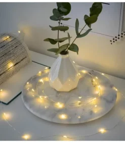 Konstsmide, guirlandes lumineuses de Noël Guirlande Led A Pile, 20 Diodes Ambrees, Fil Argente